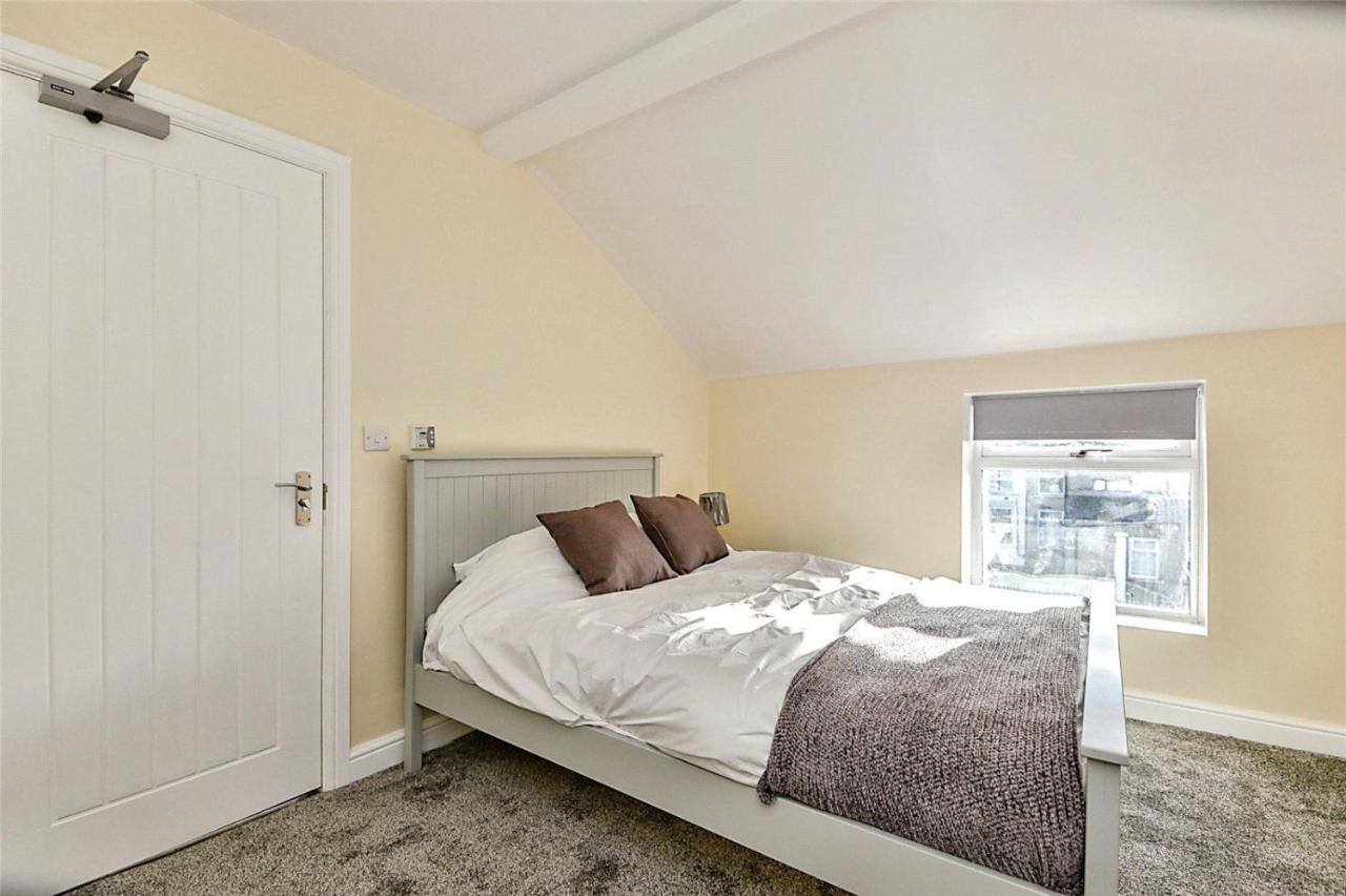 Beautiful Townhouse In Morecambe Bagian luar foto