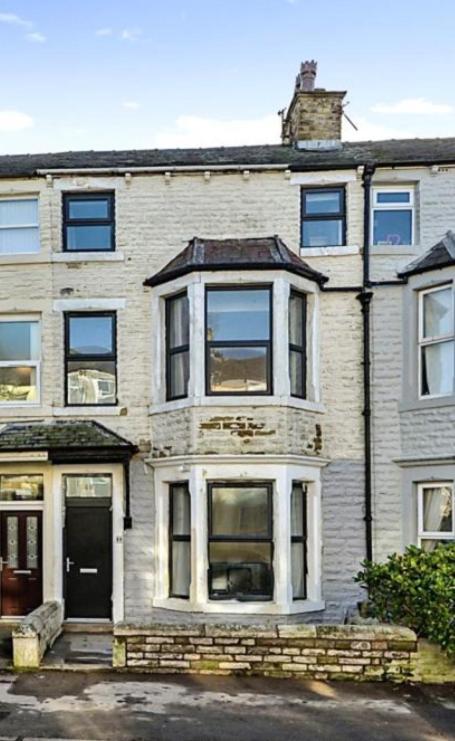 Beautiful Townhouse In Morecambe Bagian luar foto